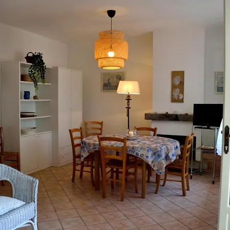 Blu Elba Holidays, Lido Di Lejlighed